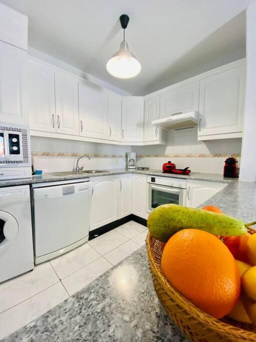 Comfy Home With Large Terrace Five Minutes From Ocean Los Cristianos  Εξωτερικό φωτογραφία