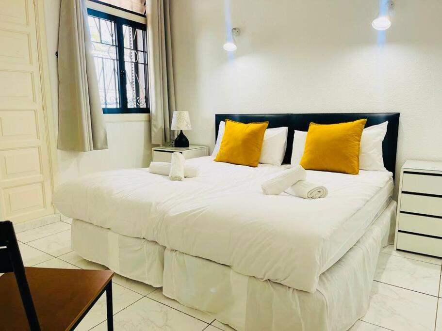 Comfy Home With Large Terrace Five Minutes From Ocean Los Cristianos  Εξωτερικό φωτογραφία